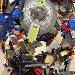 Mixed lego - 16lb bin legos