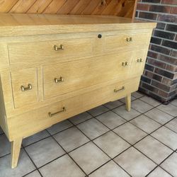 Cedar Chest With Drawer 