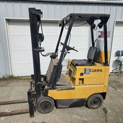 Clark Forklift 
