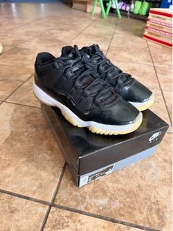 Jordan 11 low 72-10