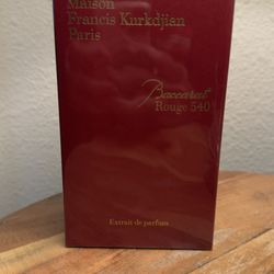 Maison Francis Kurkdjian Baccarat Rouge 540 Extrait de Parfum (Full Presentation)