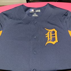 Detroit Tigers 🐯 Baseball ⚾️ Jersey $50 Medium Is The Size If Ur Nt Serious Dnt Hit Me Up Dnt Have Time 4 Bullshit 