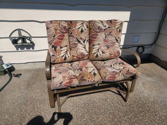 Outdoor glider