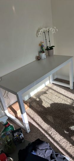 White Desk