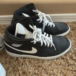 Jordan 1 Retro Black And White