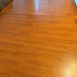 SOLID WOOD DINING TABLE