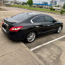 2010 Nissan Maxima