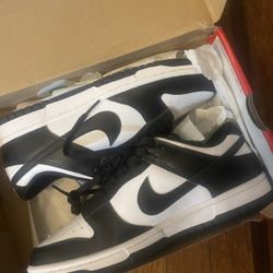 Womens Nikes Size 8.5