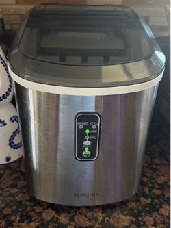 Ice maker insignia brand