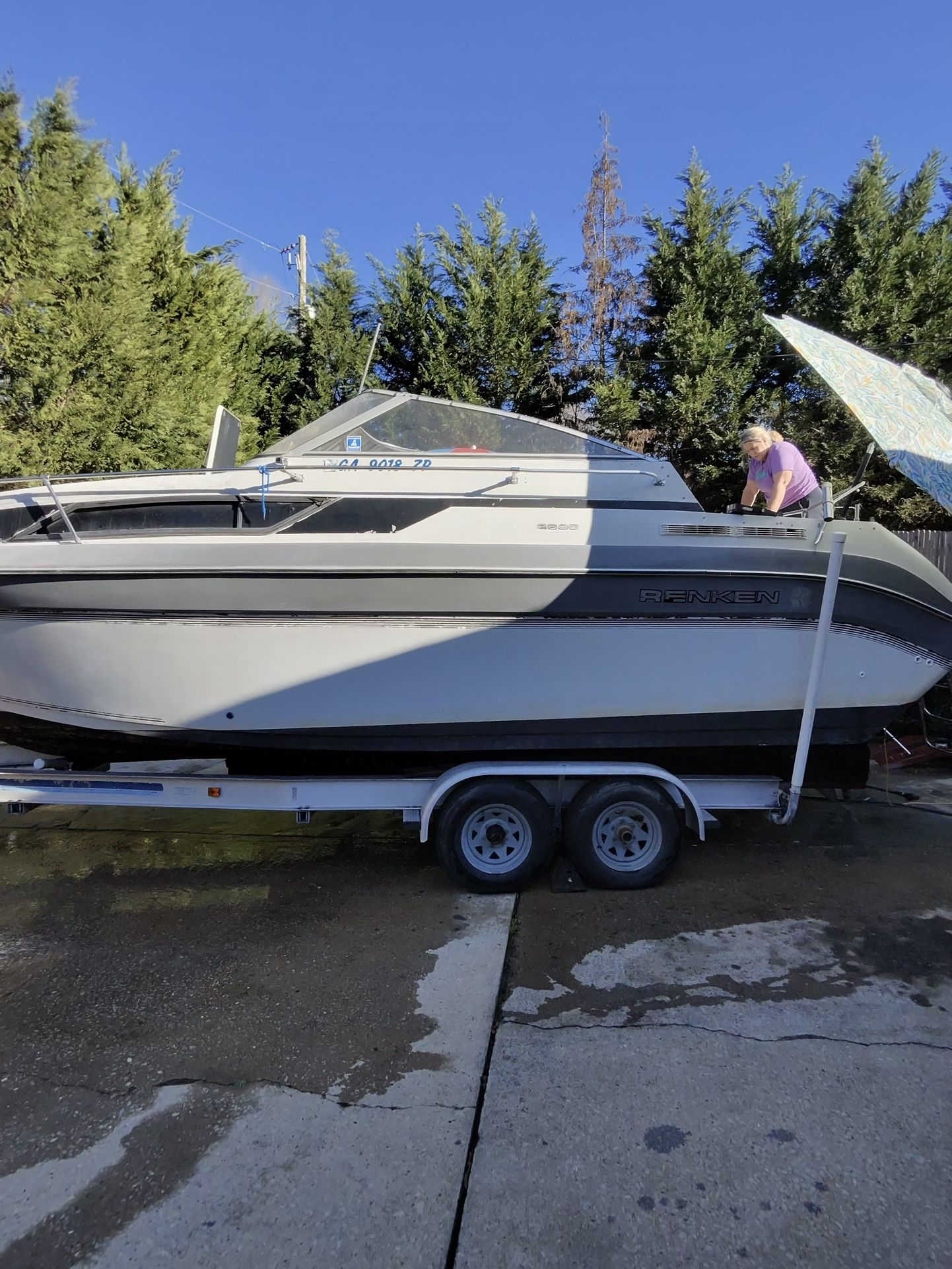 1989 Renken 2600 classic aft cabin
