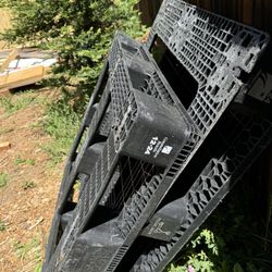 Plastic Palettes