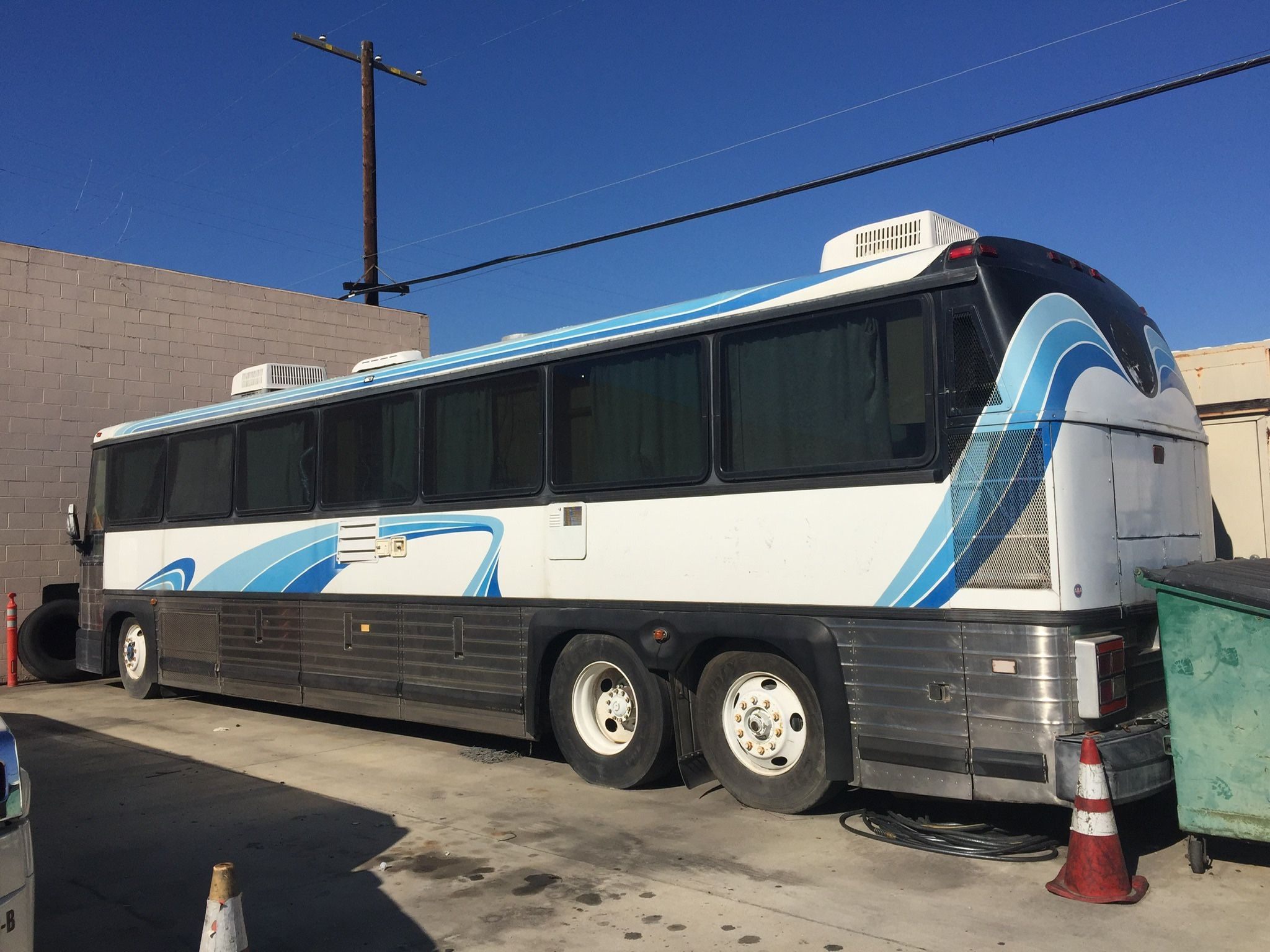 MCI 1991 RV for Sale in Carson, CA - OfferUp
