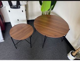 Coffee table (set of 2)