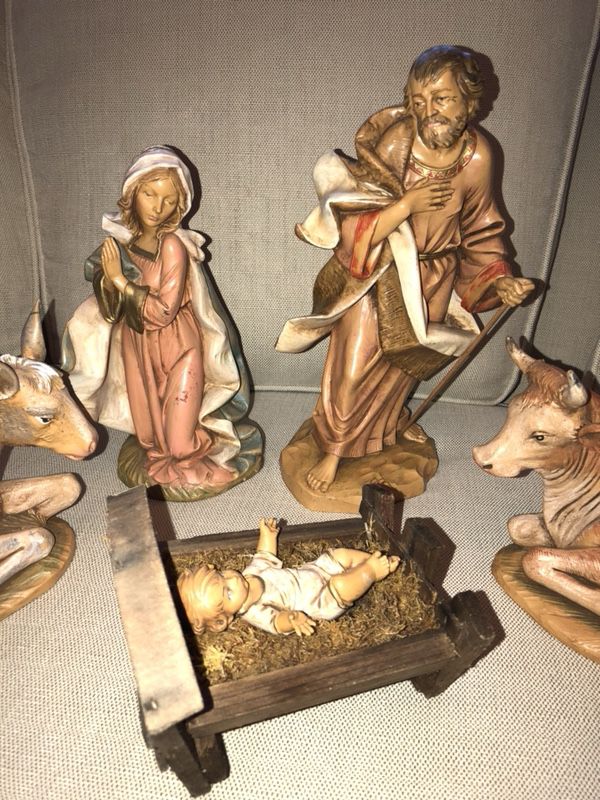 Fontanini 71911 Nativity 12”. Holy Family Set.