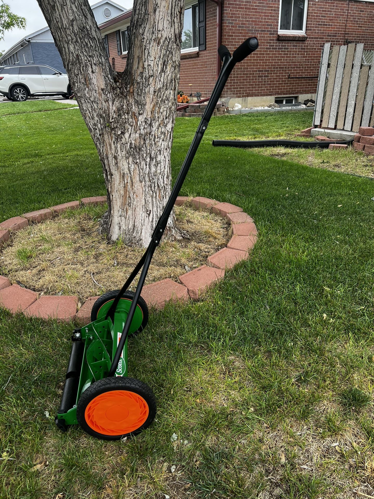 Scotts Elite 16” Push Mower