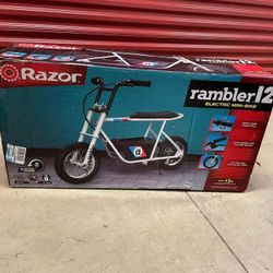 Air-Filled Tires, 250-watt Motor,
Retro Style Electric Minibike for
Ages 13 and Up