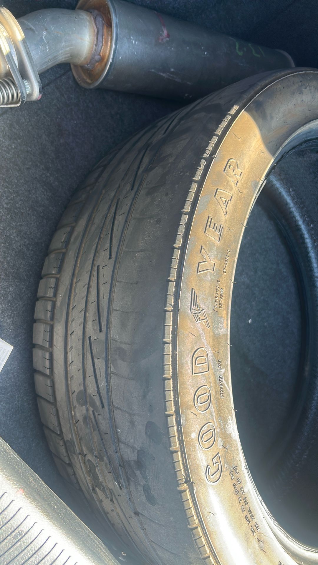 245 45 20 Goodyear