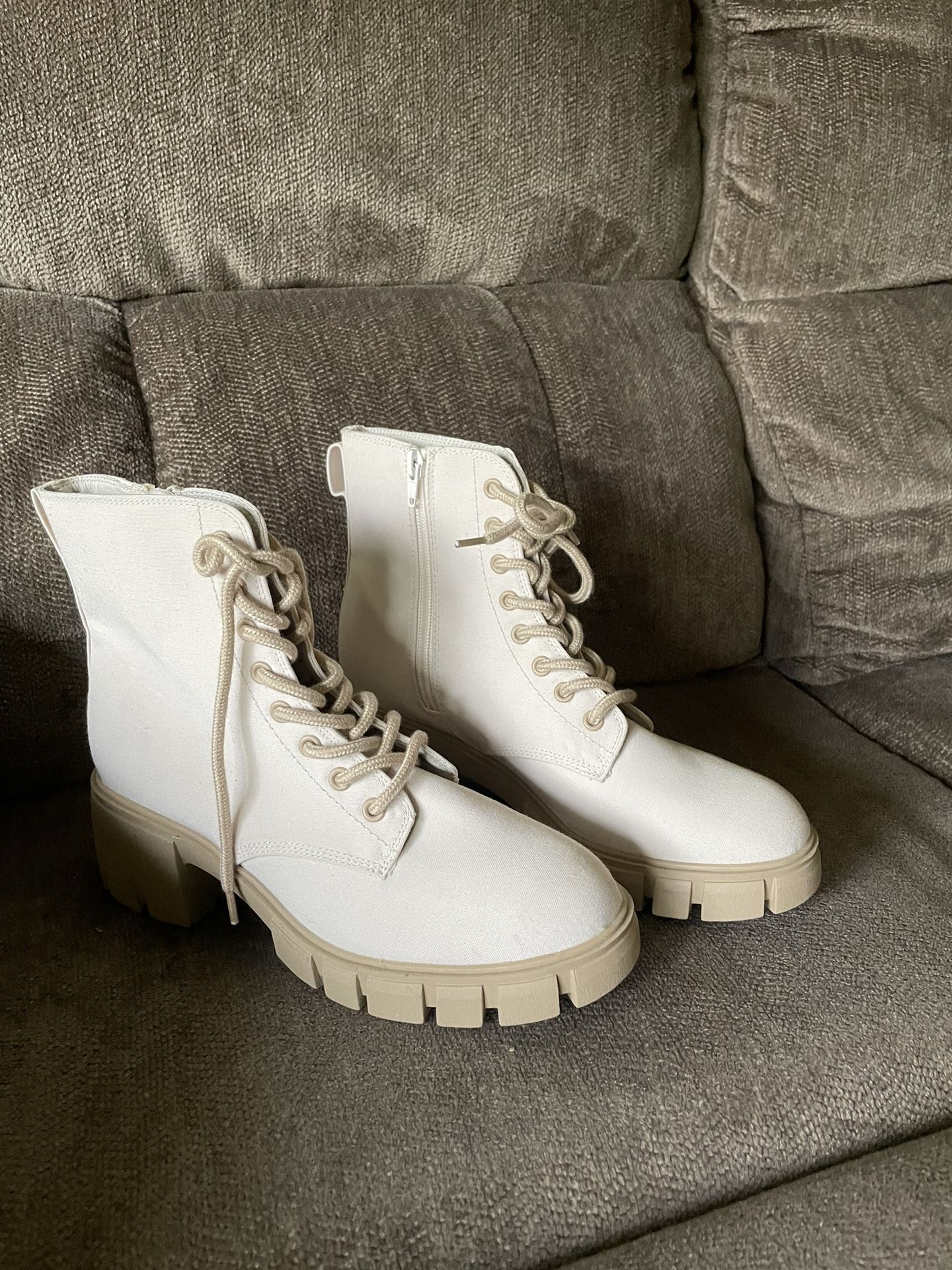 white/ivory Boots! Great Tread. Never Worn.