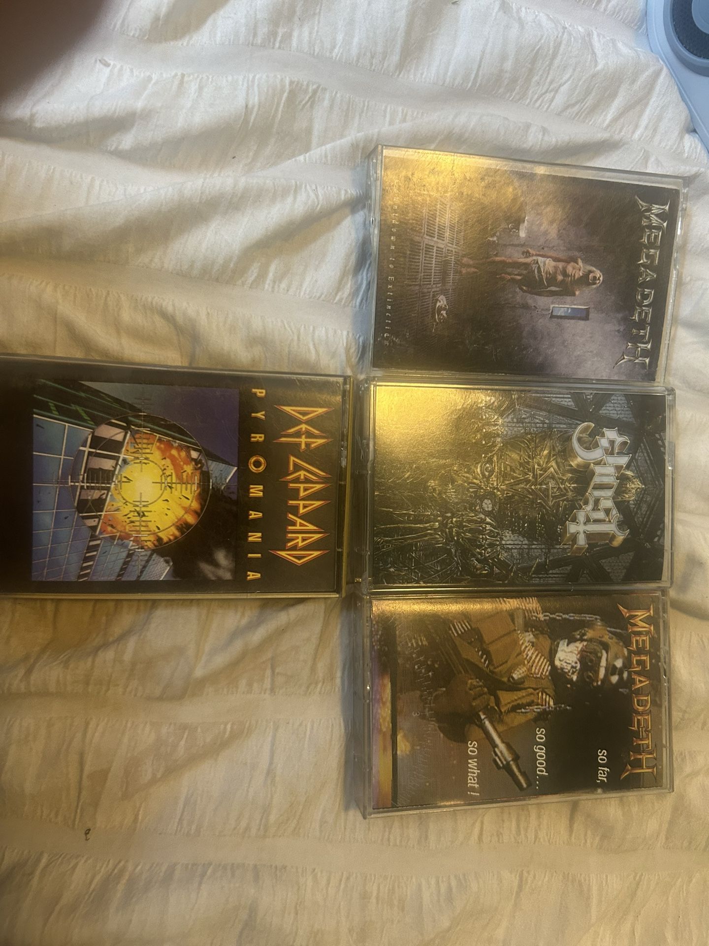 4 cassette tapes (rock/metal)