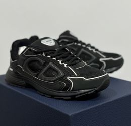 Men’s luxury sneakers