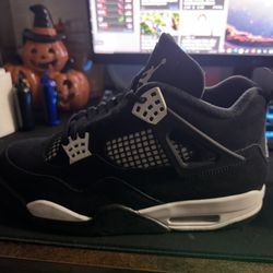 Jordan 4 retro White thunder