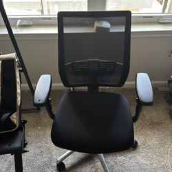 Office chair and table