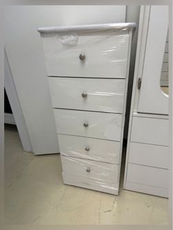 Five drawers dresser / 5 drawers dresser / Comoda 5 gavetas / Comoda
