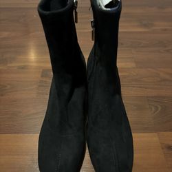Women’s Suede Booties 