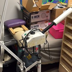 Facial steamer/mag light combo