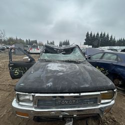 1990 Toyota Pickup Non Running/ Parts Only‼️