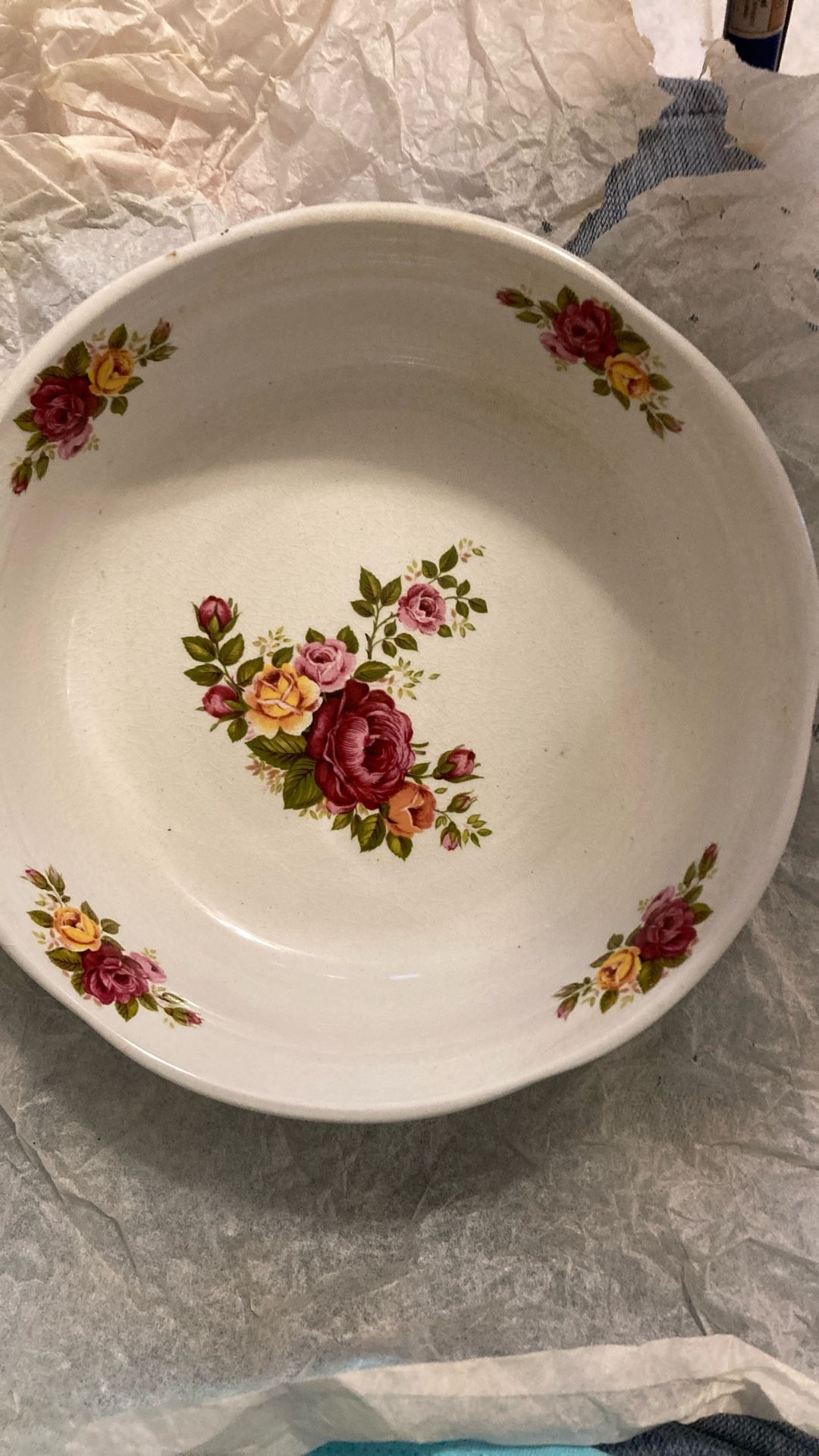 Wood & Sons Alpine White Bowl With Flowers