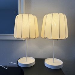 A pair of table lamps