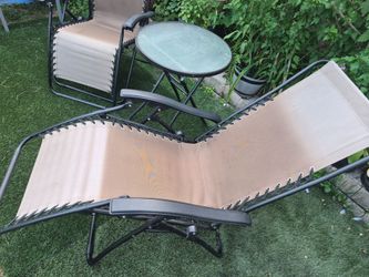 Outdoor Lounge Chairs