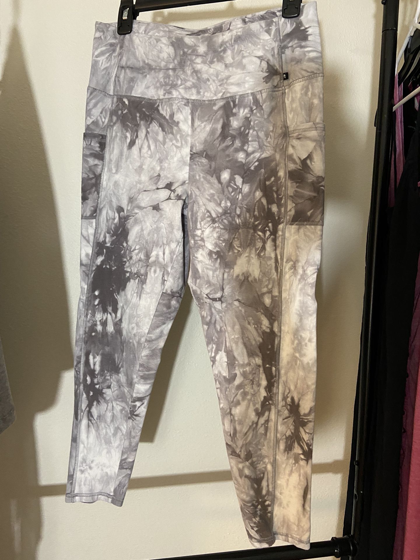 Gray and white marbled yoga pants