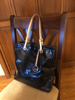 Michael Kors jet set tote