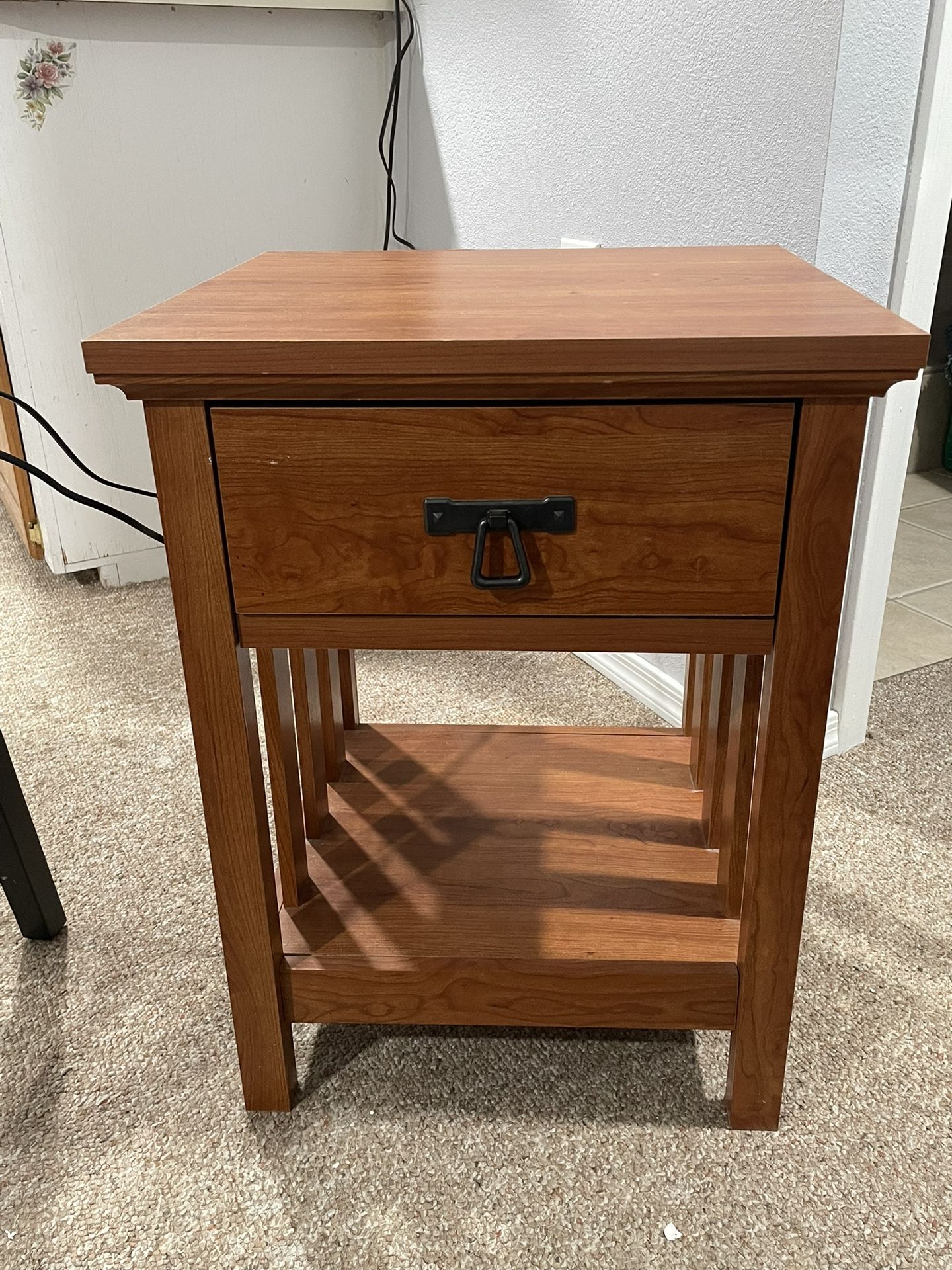 Lamp Table/End Table