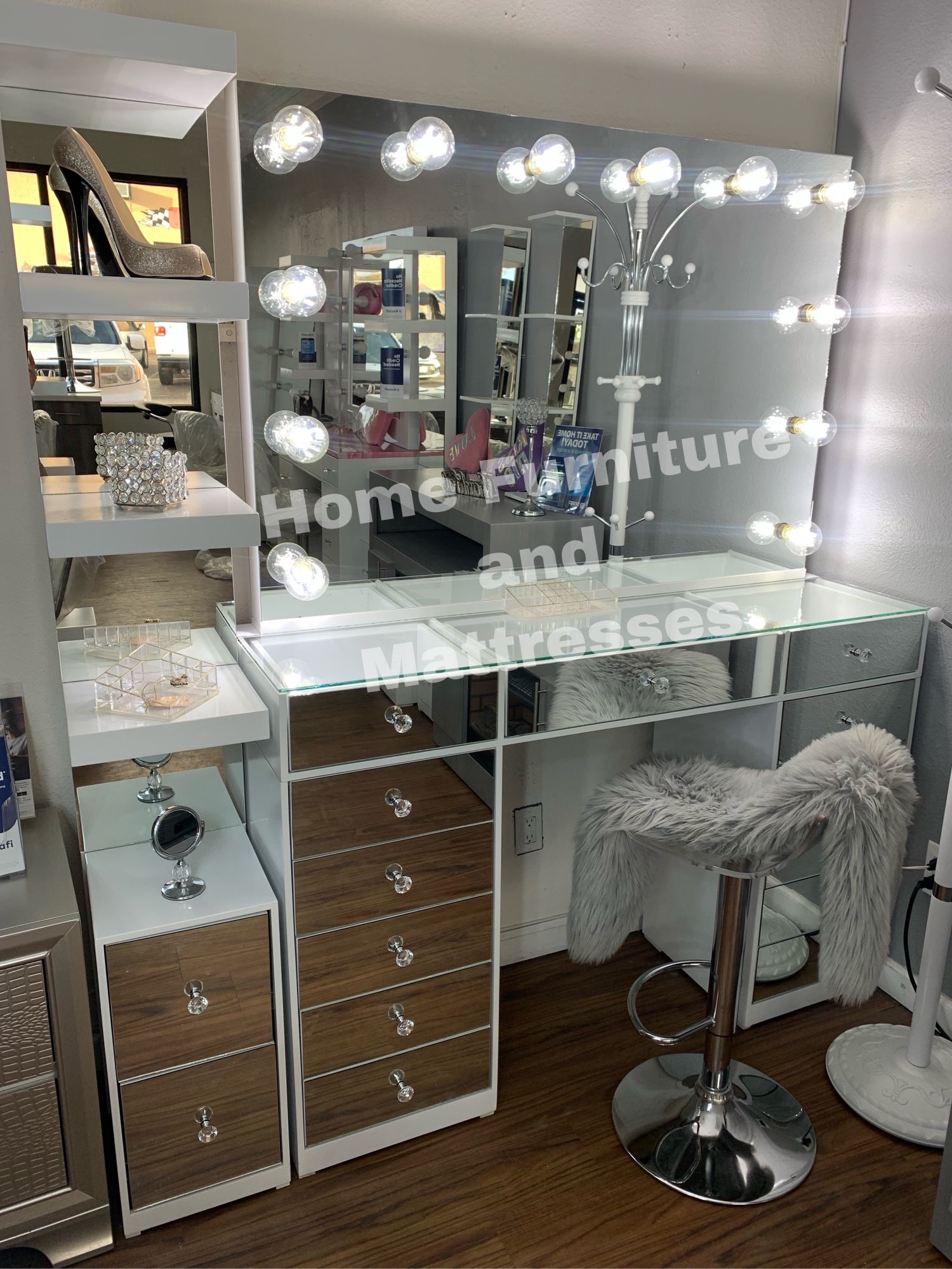 Luxury Vanity Set Hollywood Mirror LED Lights Makeup Table✨Brand New