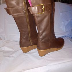 Croc A-legih Espress0 Brown Wedge Heel Boots Size W5
