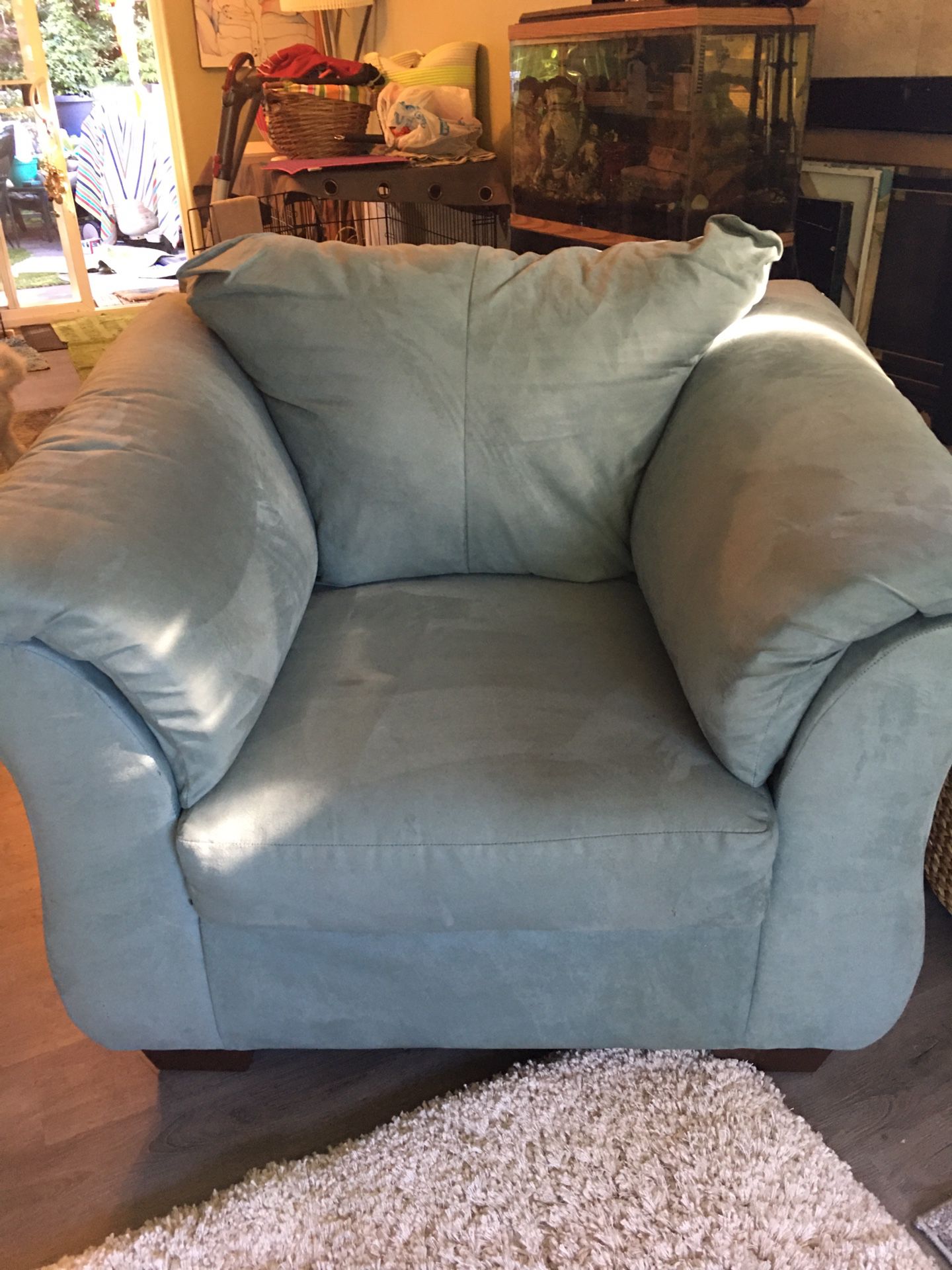 Oversized sofa chair. Teal blue micro, like new ,