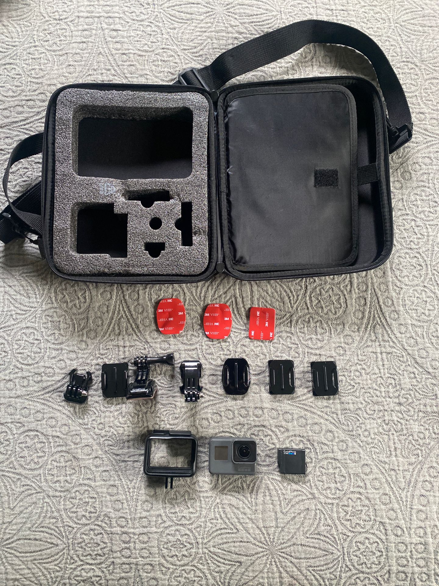 GoPro Hero 5 Black, With bag and Accessories