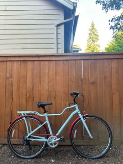 Momentum iNeed Street Urban Commuter Bike – Medium Frame