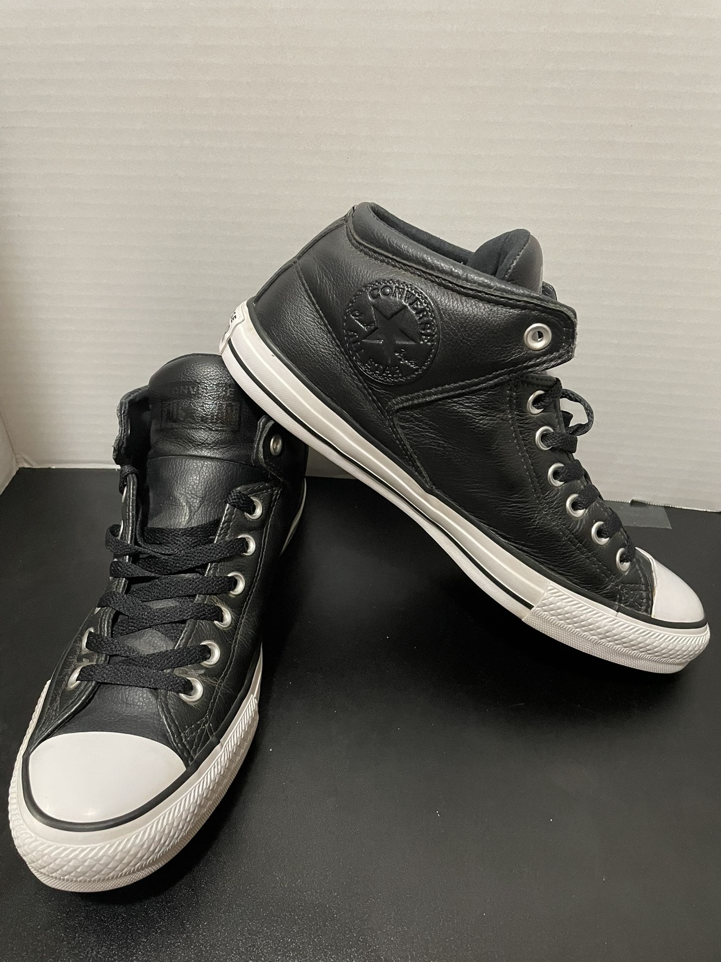 Converse High Top Chucks Black & White Size 9.5