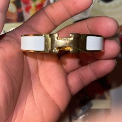 Hermes R Women’s Brackets