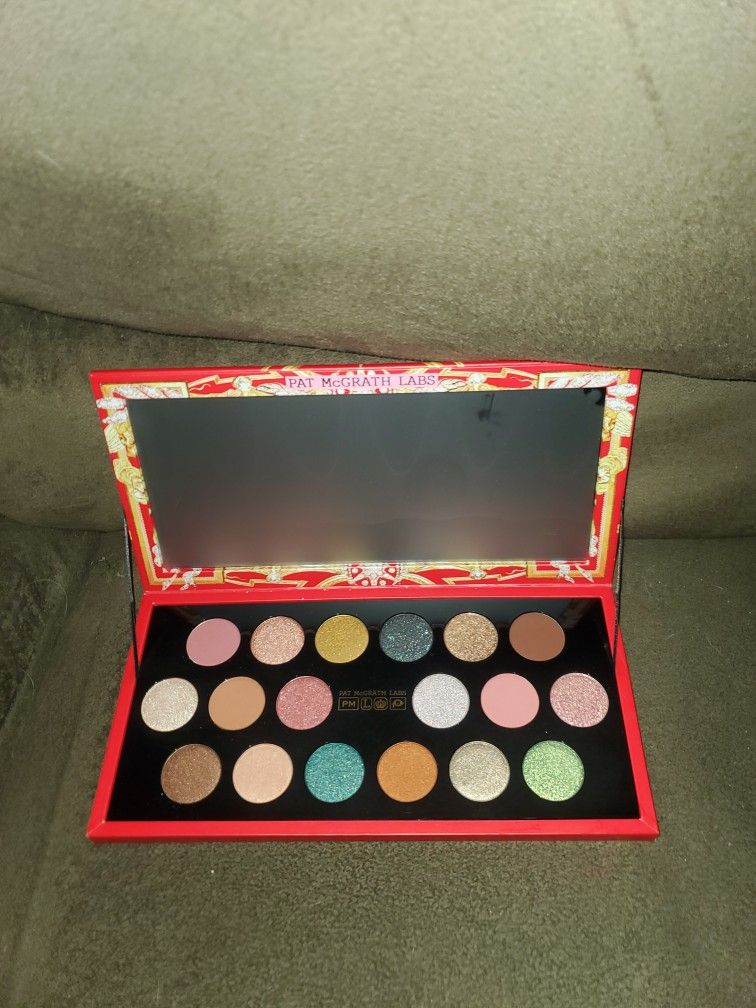Pat McGrath 'CELESTIAL ODYSSEY' Eyeshadow Palette - BRAND NEW IN PACKAGE