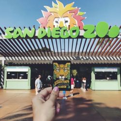 2 SAN DIEGO ZOO TIX *HALF OFF**