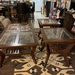 Coffee Table & End Table Set. 