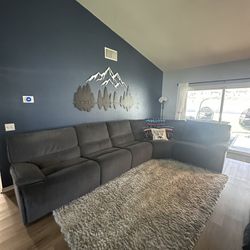 Power Reclining Sectional