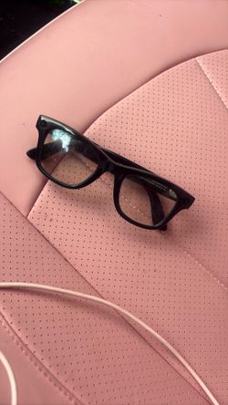 Meta glasses