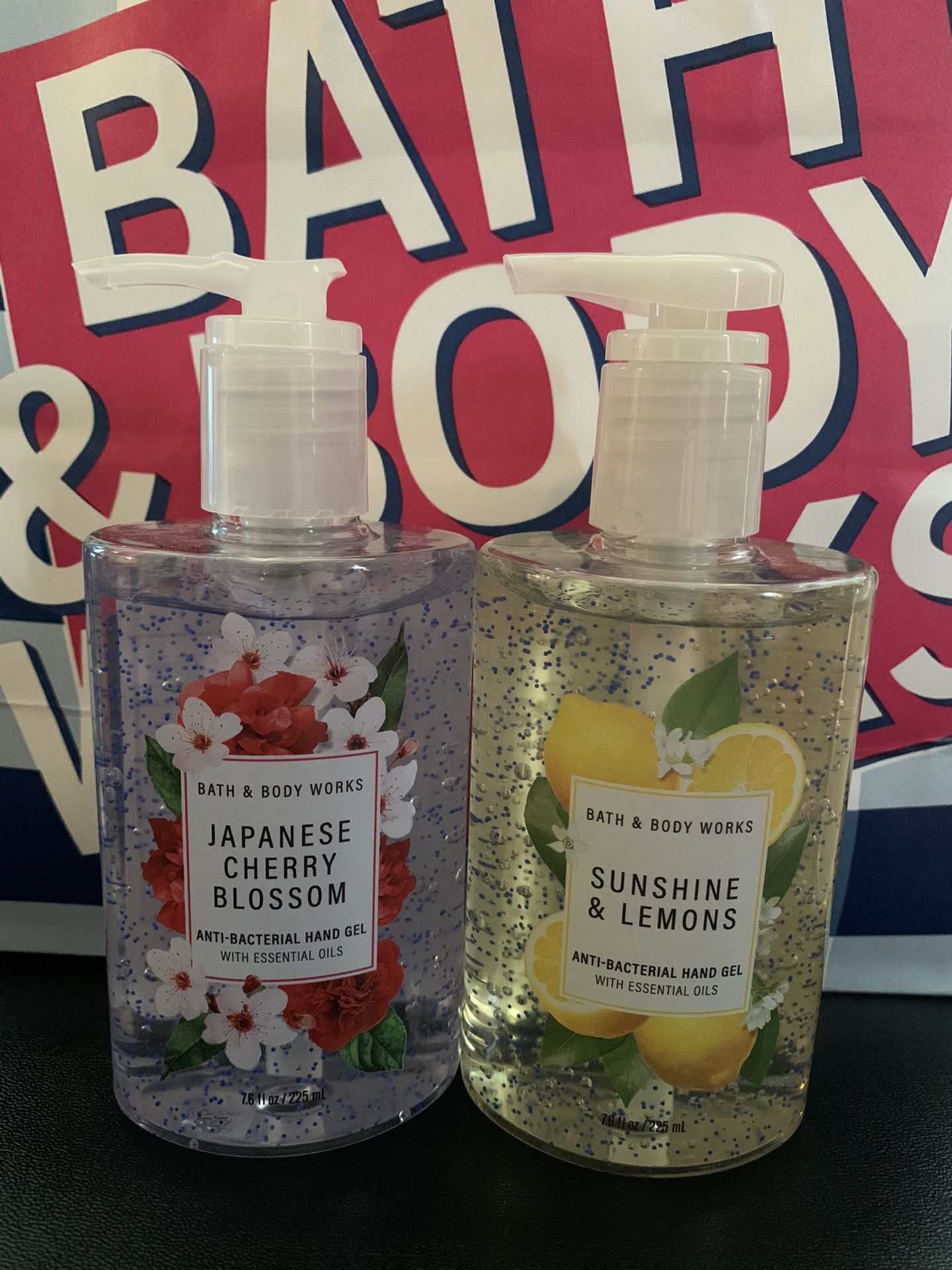 Bath and Body Works 2 Large Bottles 🖐