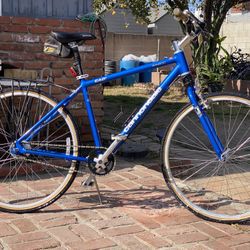 1999 CANNONDALE SILK PATH 500 CAD2 ,7-SPEED HYBRID BIKE. LIKE NEW!
